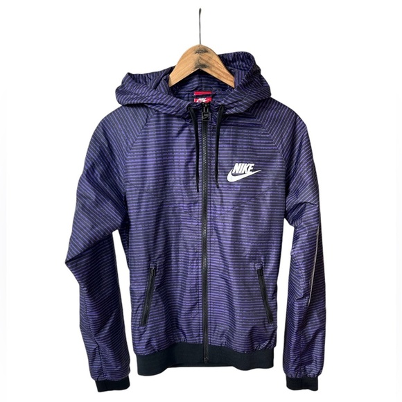 🔥Nike | Women’s black/purple patterned zip front red label windbreaker hoodie, S - Picture 11 of 12